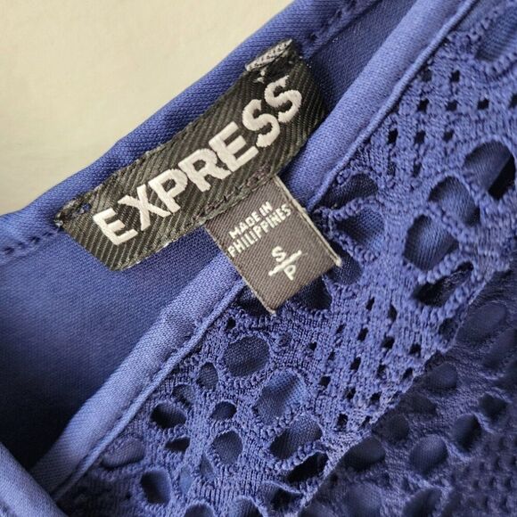 Express Set of Two Lacy Cami Tanks | Crochet | Size Small | Lined | Y2K - Picture 12 of 13